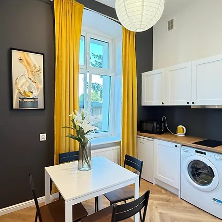 Tuwima Yellow By Dreamap Apartman *